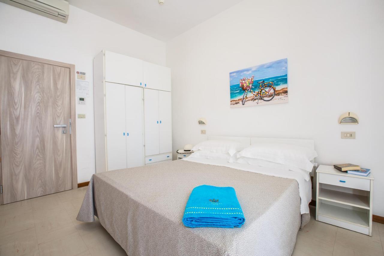 Hotel Capinera Rimini Kültér fotó