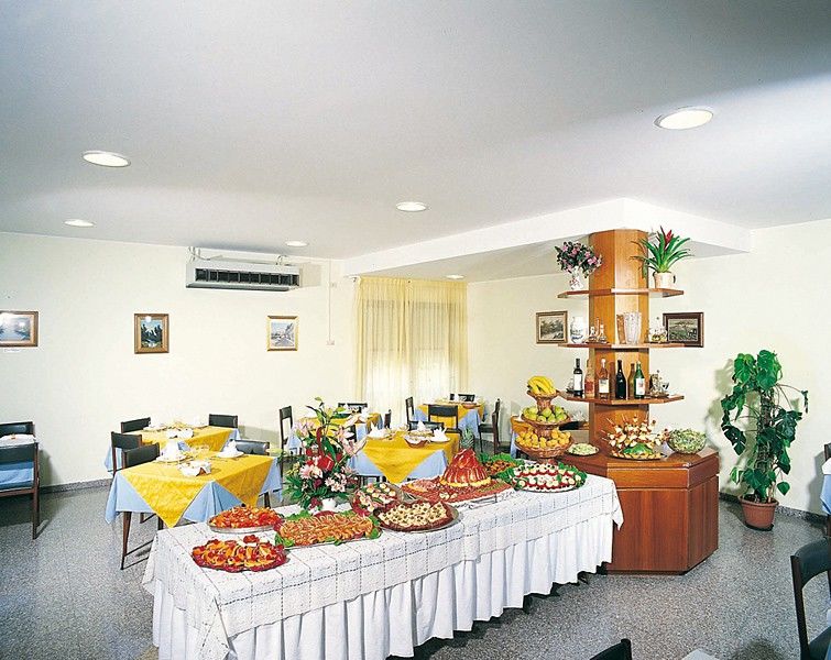 Hotel Capinera Rimini Kültér fotó